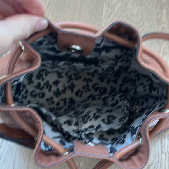 Rebecca Minkoff Bucket  crossbody purse - Picture 3 of 5